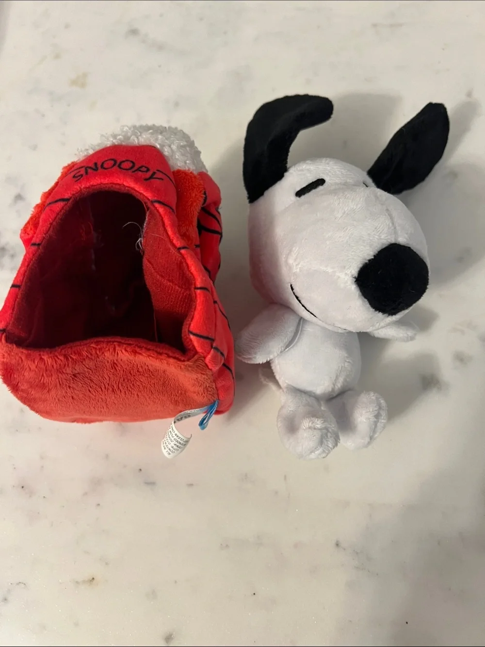 Peanuts Snoopy Plush with Red Doghouse